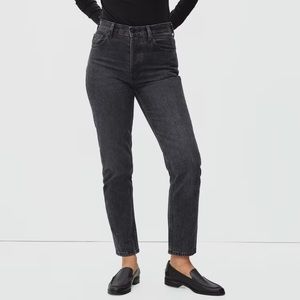 EVERLANE The 90s Cheeky Jean